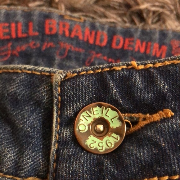 O’Neill blue denim jeans. EUC. Slight flare - Picture 4 of 7